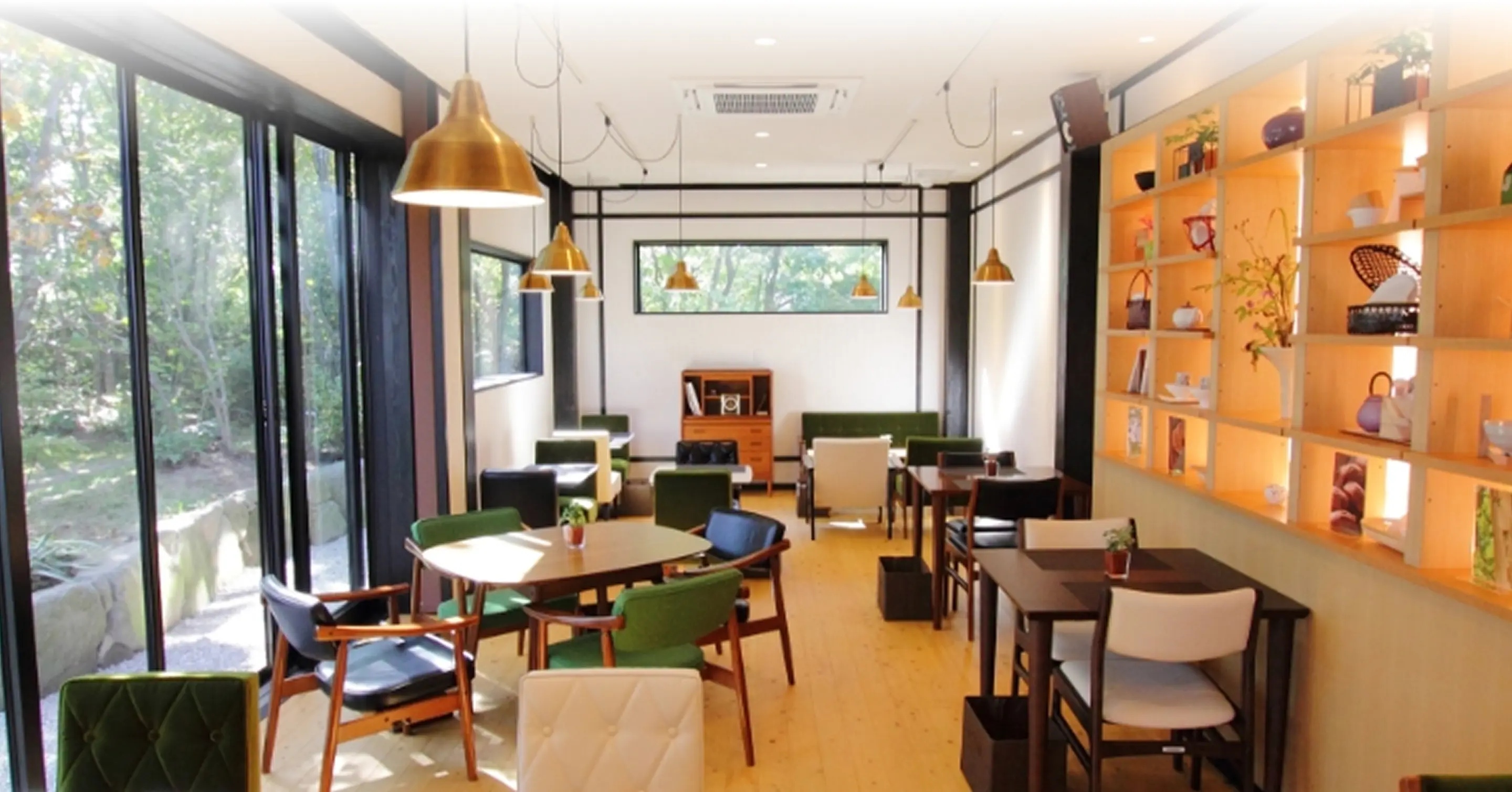 黒棒茶寮 Doch 店内